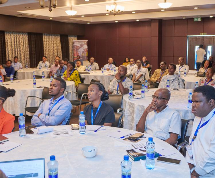 A multitude of professionals, filled with curiosity and ready to acquire skills from this event.