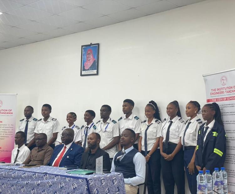 A group photo with students pursuing Aircraft studies at NIT
